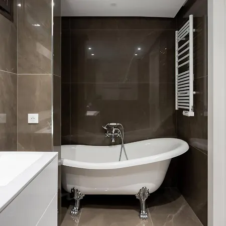 Adriana By Terry'S Homes Waterfront Seaview Beach Cannes Exterior photo