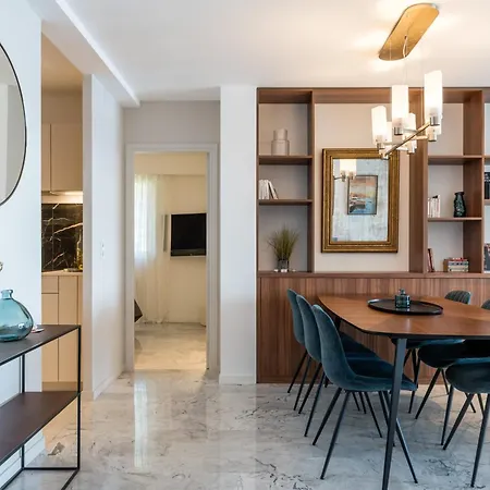 Adriana By Terry'S Homes Waterfront Seaview Beach Cannes Room photo