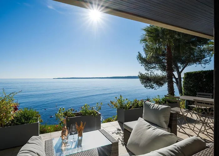 Adriana By Terry\'S Homes Waterfront Seaview Beach