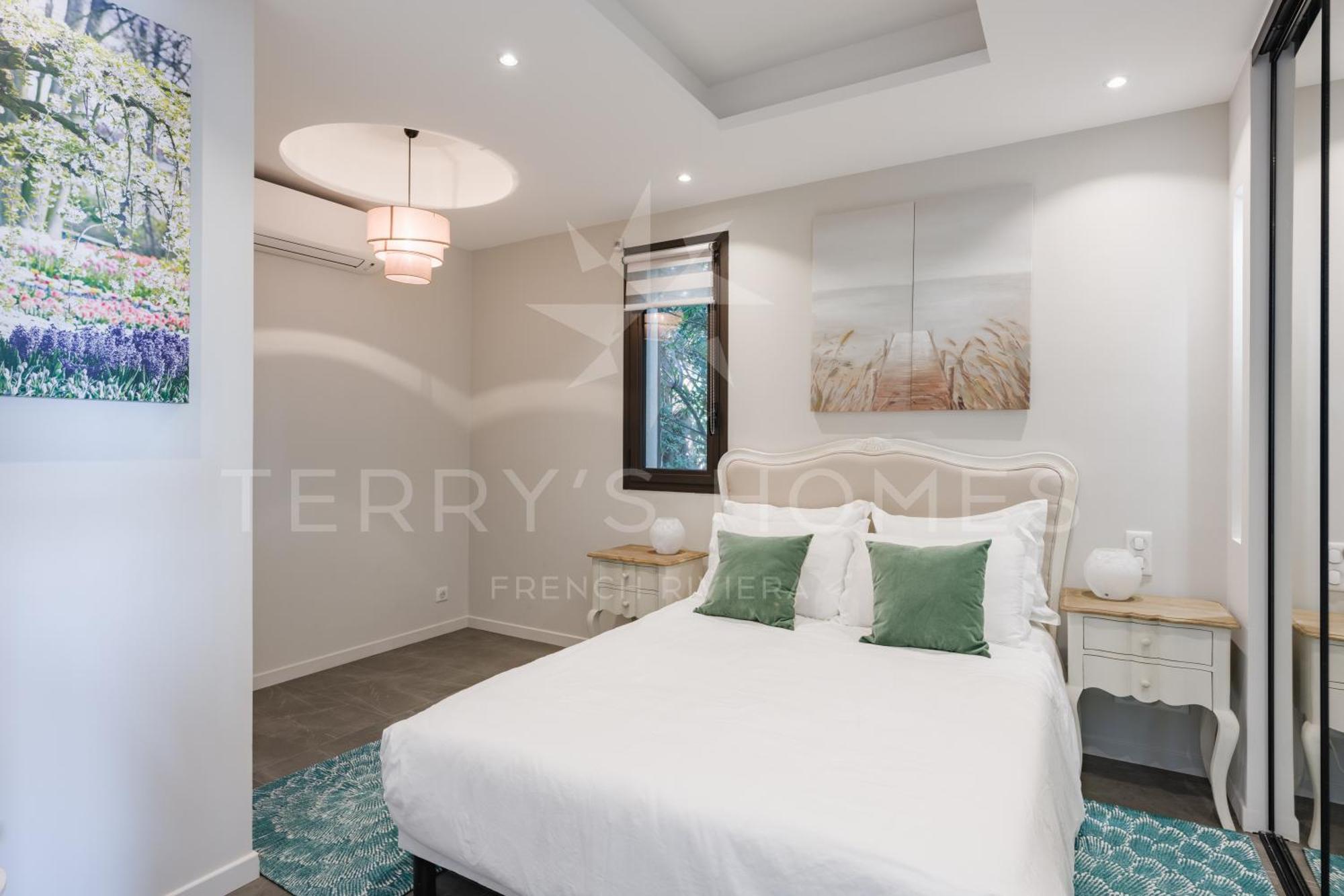 Adriana By Terry's Homes Waterfront Seaview Appartement *